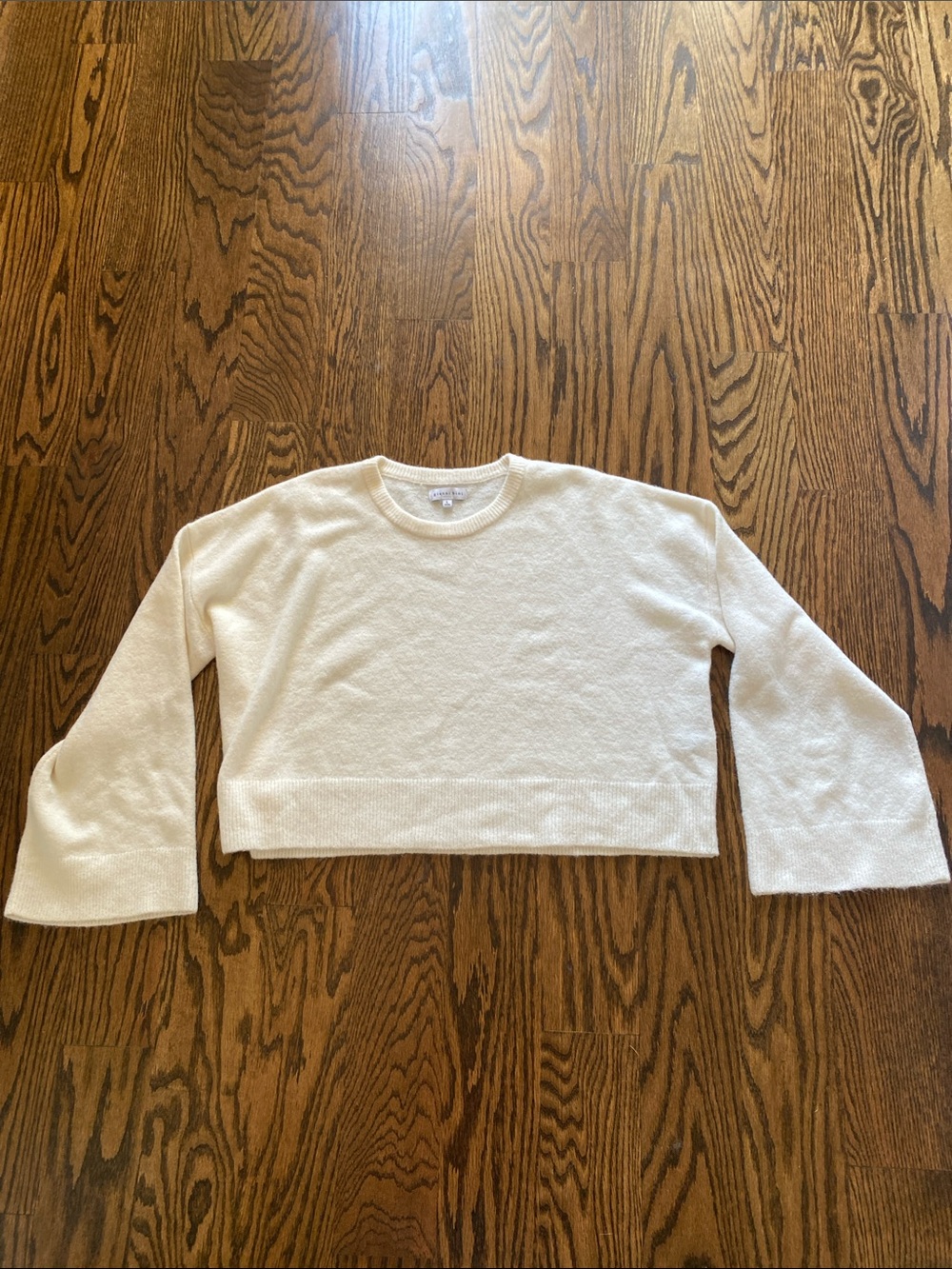 Gianni Bini Cream Cropped Crewneck Sweatshirt